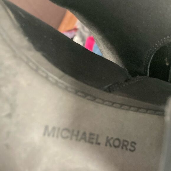 Michael Kors Black Leather Heels Sz 7 - Picture 4 of 9